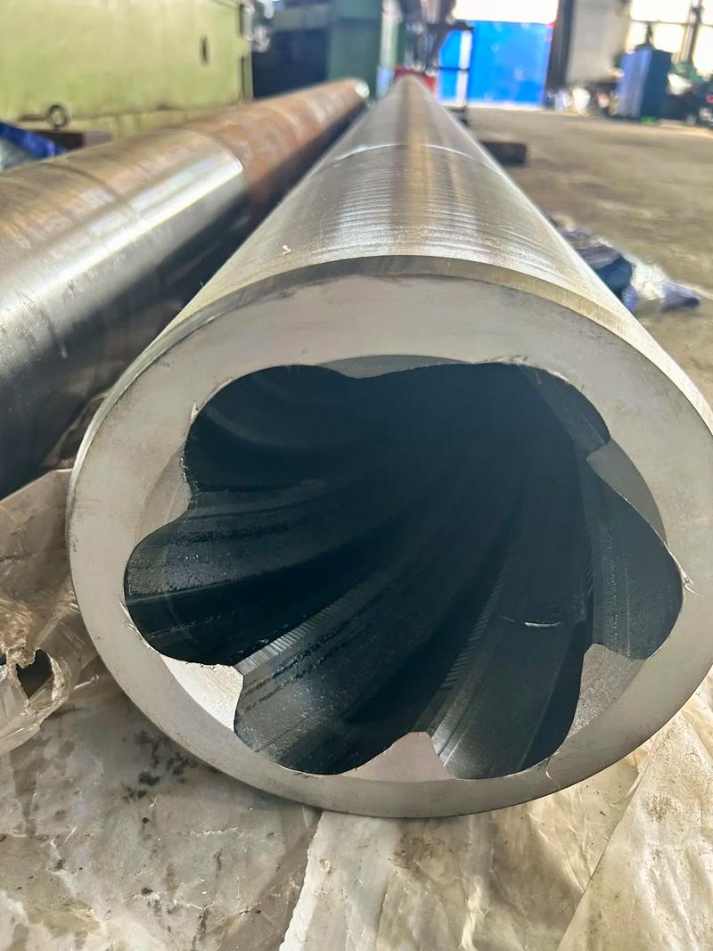 深孔回接筒 石油钻井固井关键工具的精密珩磨加工